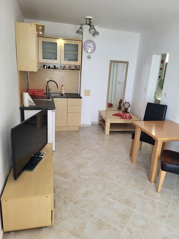 Small One-Bedroom Apartment with Direct Access to the Swimming Pool – A Cozy Property in a Complex with Extensive Facilities near Sunny Beach