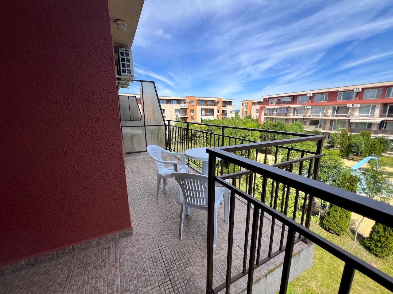 Spacious studio in Sunny Beach with an excellent location and an impressive complex – ready to move in or invest in