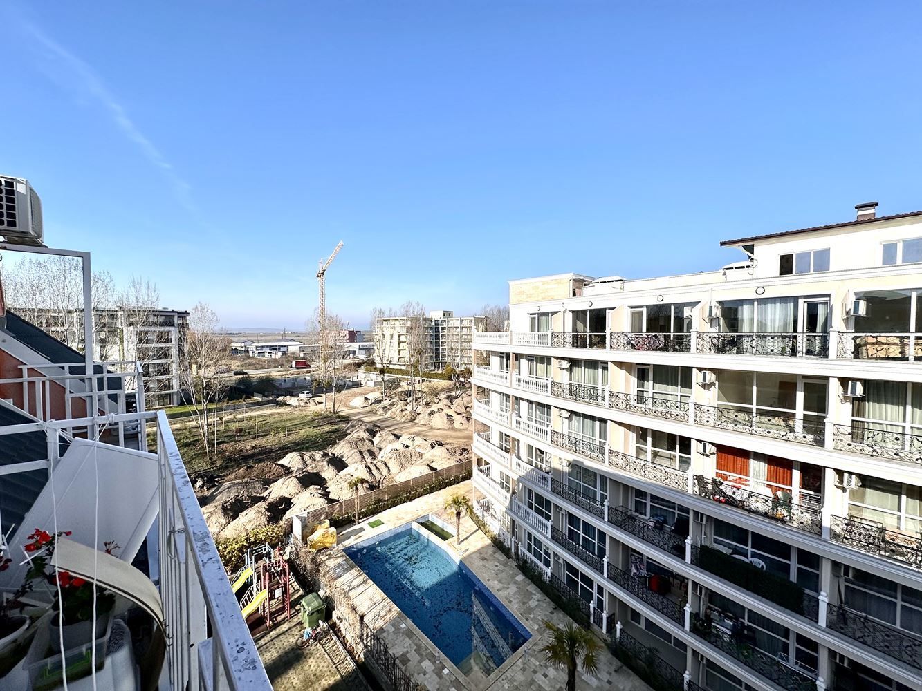 Studio in a Modern Complex in Sunny Beach with Excellent Infrastructure and Amenities