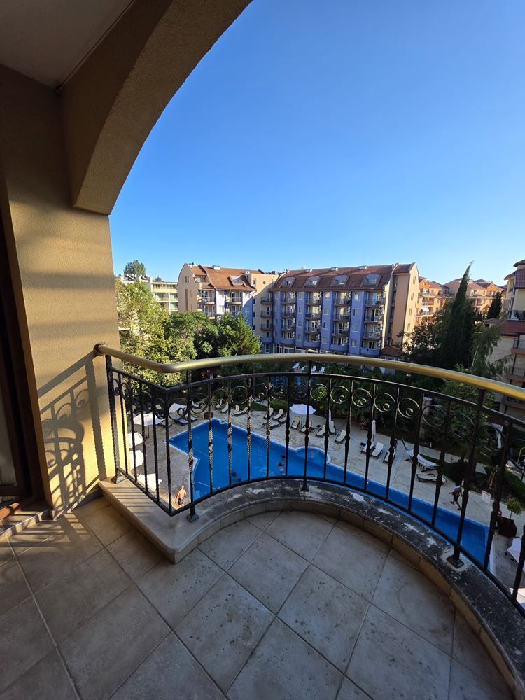Wonderful one-bedroom apartment in a complex in Sunny Beach – pool view; style and comfort