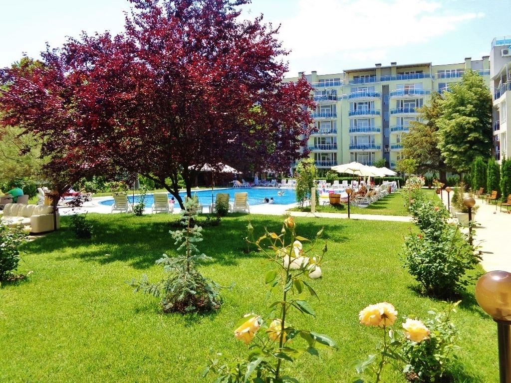 Luxury two-bedroom apartment with sea view on the first line in Ravda – 114 m², two terraces, and full comfort