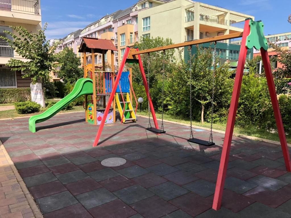 One-Bedroom Apartment in a Quiet and Green Complex in Sunny Beach