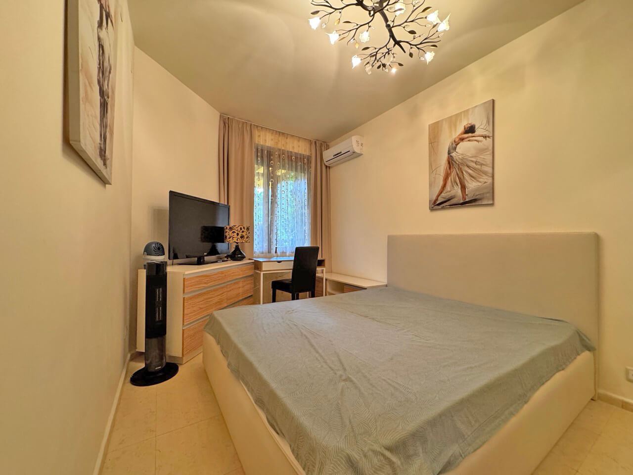 Elegant One-Bedroom Apartment on the First Sea Line in Sveti Vlas with Direct Access to Garden and Pool
