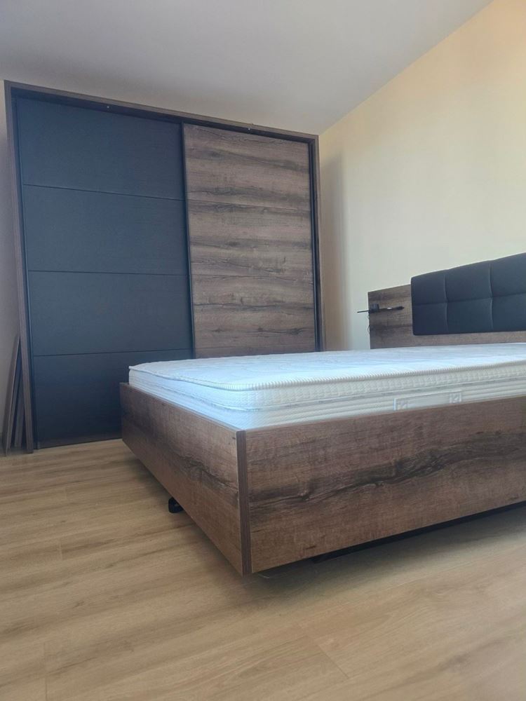 Spacious Two-Bedroom Apartment with Partial Sea View – Excellent Location Close to the City Center and the Beach