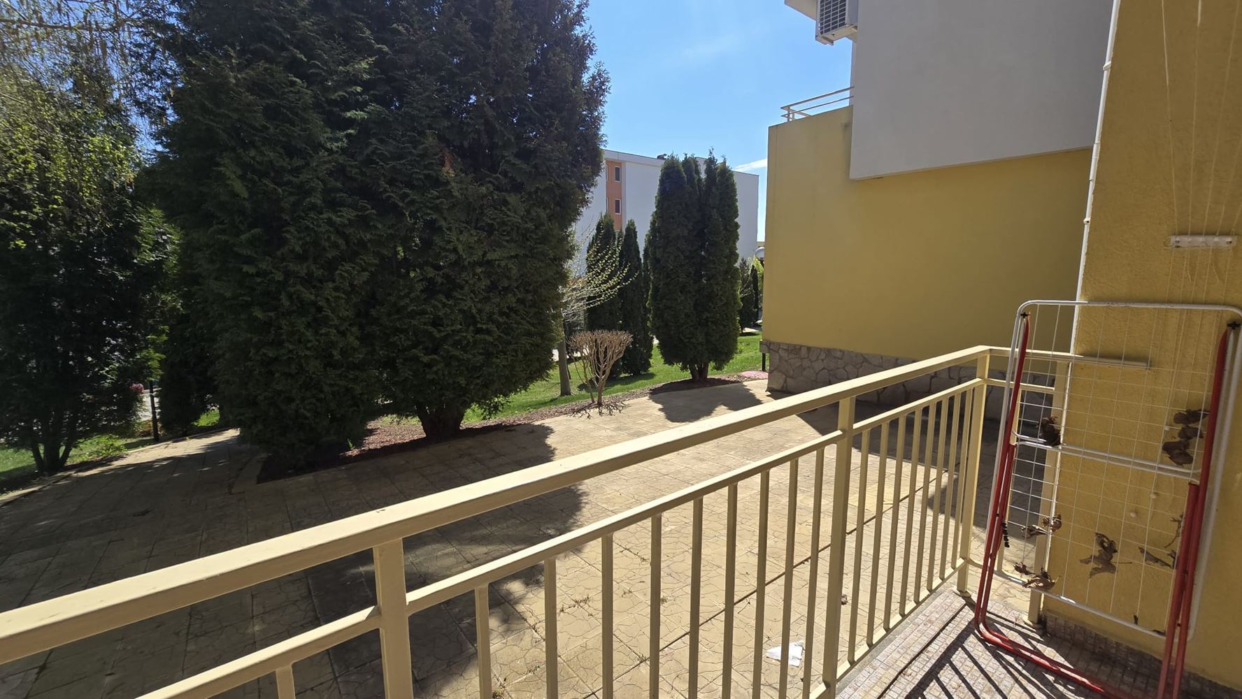 Stylish one-bedroom apartment in an elite complex in Sveti Vlas – comfort, tranquility, and year-round convenience