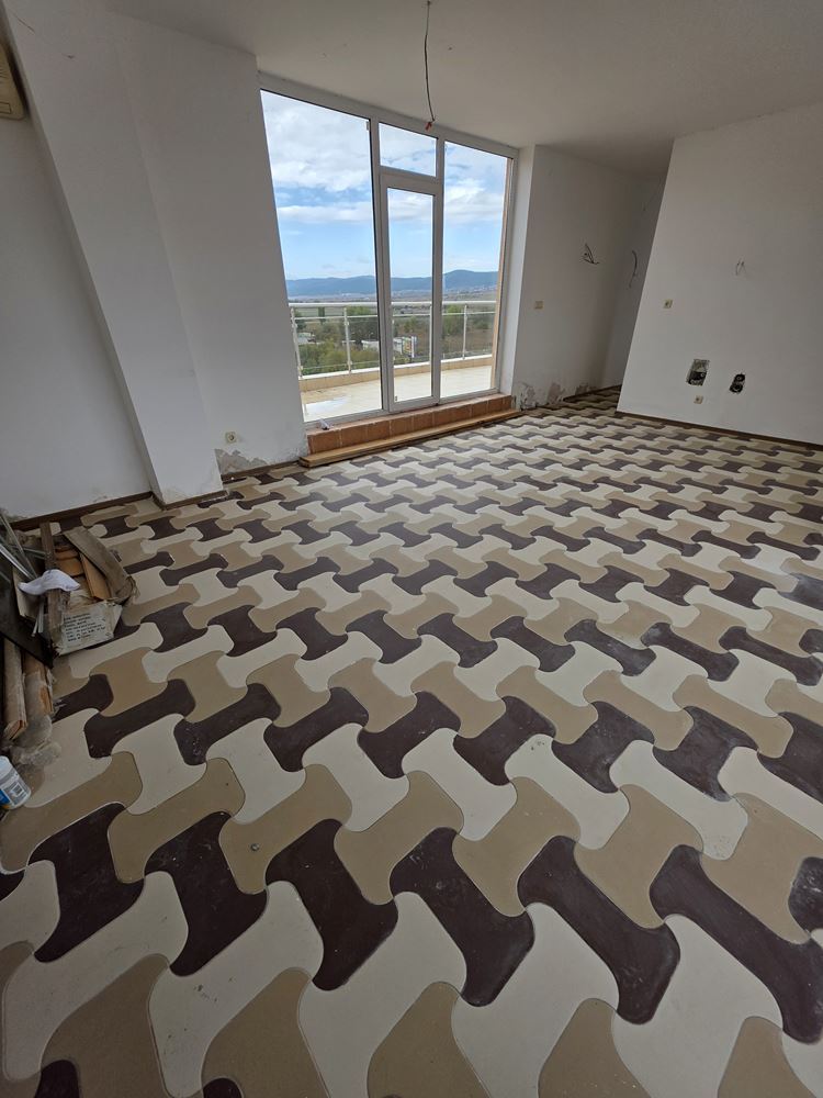 Three-room apartment with a huge terrace 500 m from the beach in Sunny Beach – 148 m² and excellent potential