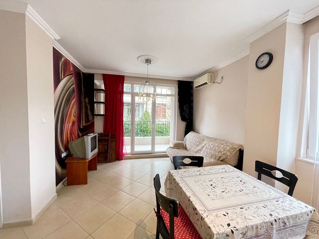 Cozy One-Bedroom Apartment with Pool View in a Quiet Complex in Sunny Beach