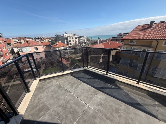 Spacious two-bedroom apartment with sea view in Sarafovo – ready to move in with Act 16