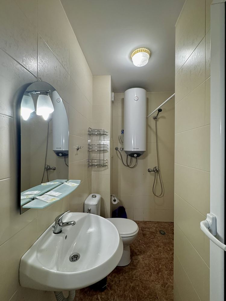 Spacious studio with a large panoramic terrace in Sunny Beach – excellent location and low maintenance fee