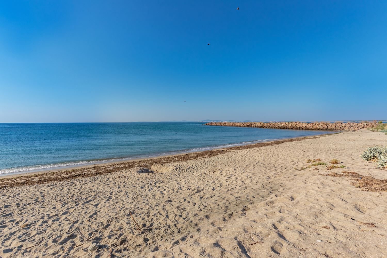 First Line with a Beautiful Sea Panorama – Spacious One-Bedroom Apartment with Two Terraces