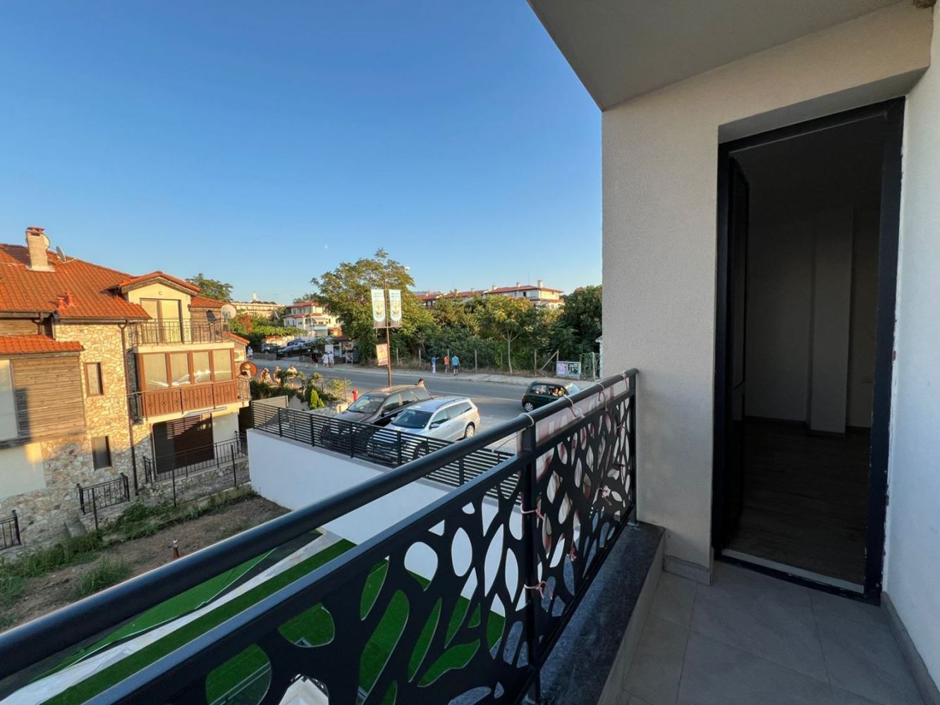 Luxury One-Bedroom Apartment 50 Meters from the Beach in Sozopol – No Maintenance Fee