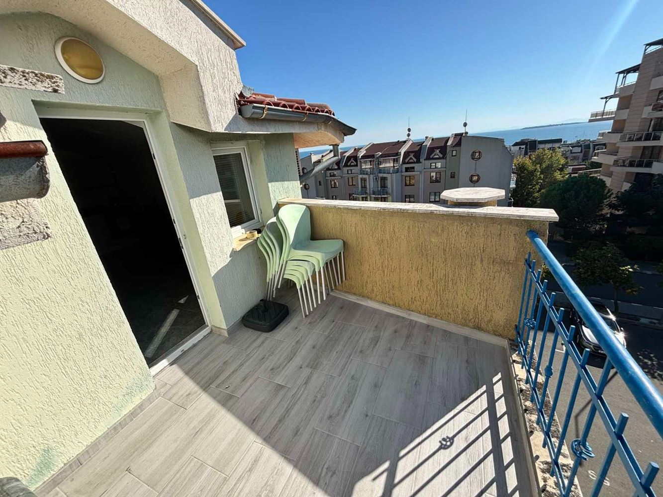 Panoramic sea-view three-bedroom? apartment in Sveti Vlas