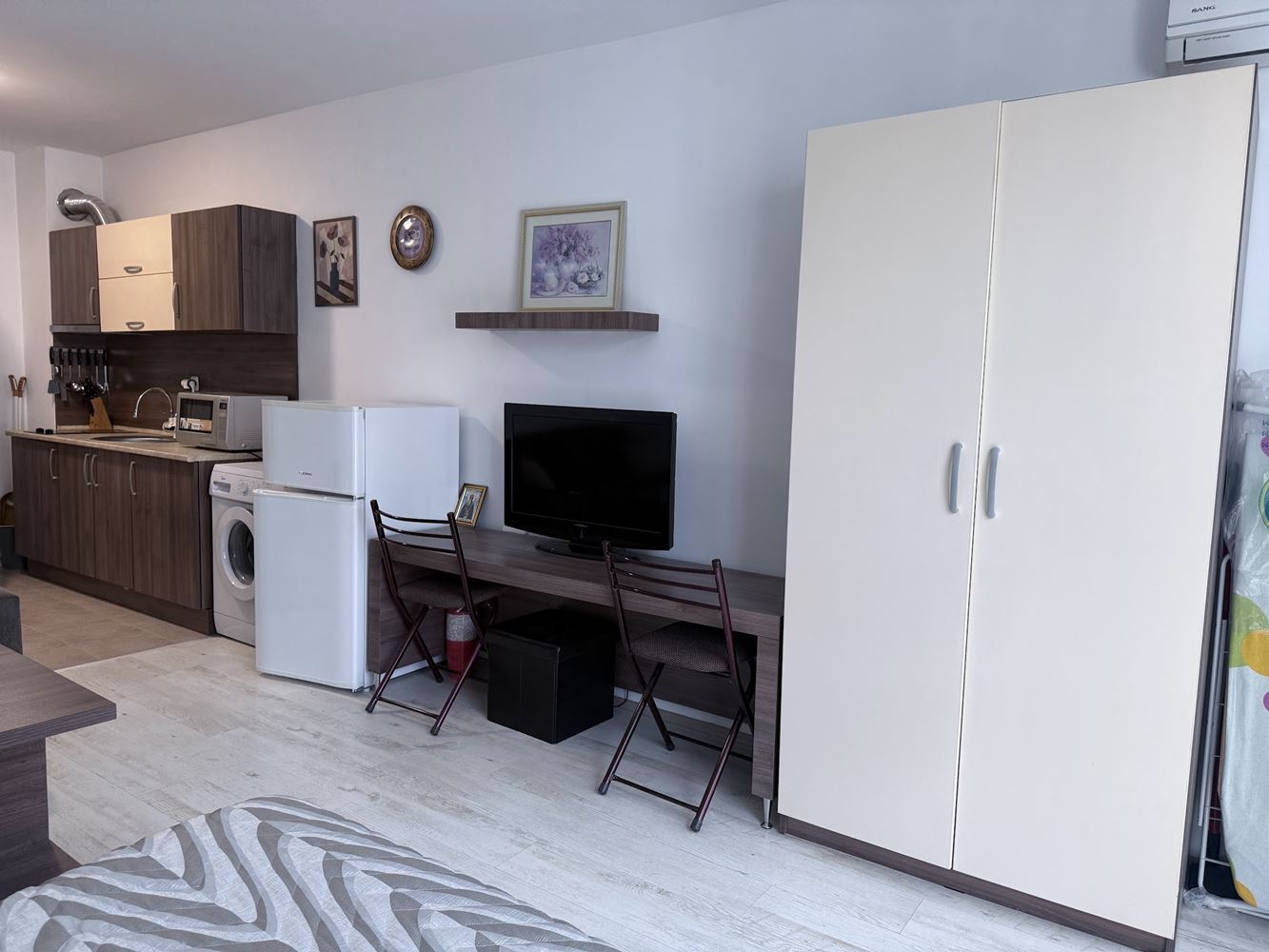 Stylish Studio in Sunny Beach – Spaciousness, Convenience and an Excellent Location for Year-Round Living