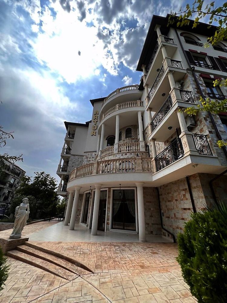 Three-Level Maisonette with Panoramic Sea Views, Private Sauna and Huge Terrace in Sveti Vlas