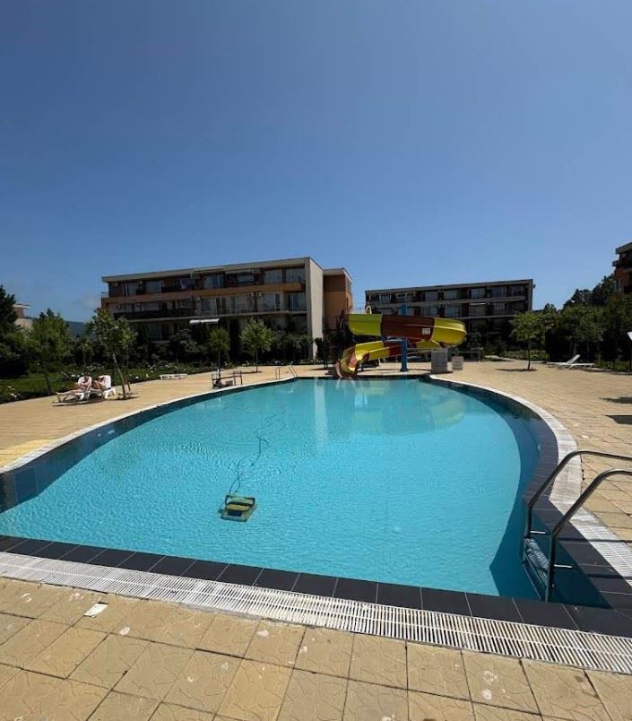 Spacious studio with a terrace in a modern complex in Sunny Beach – comfort and entertainment within walking distance of the sea
