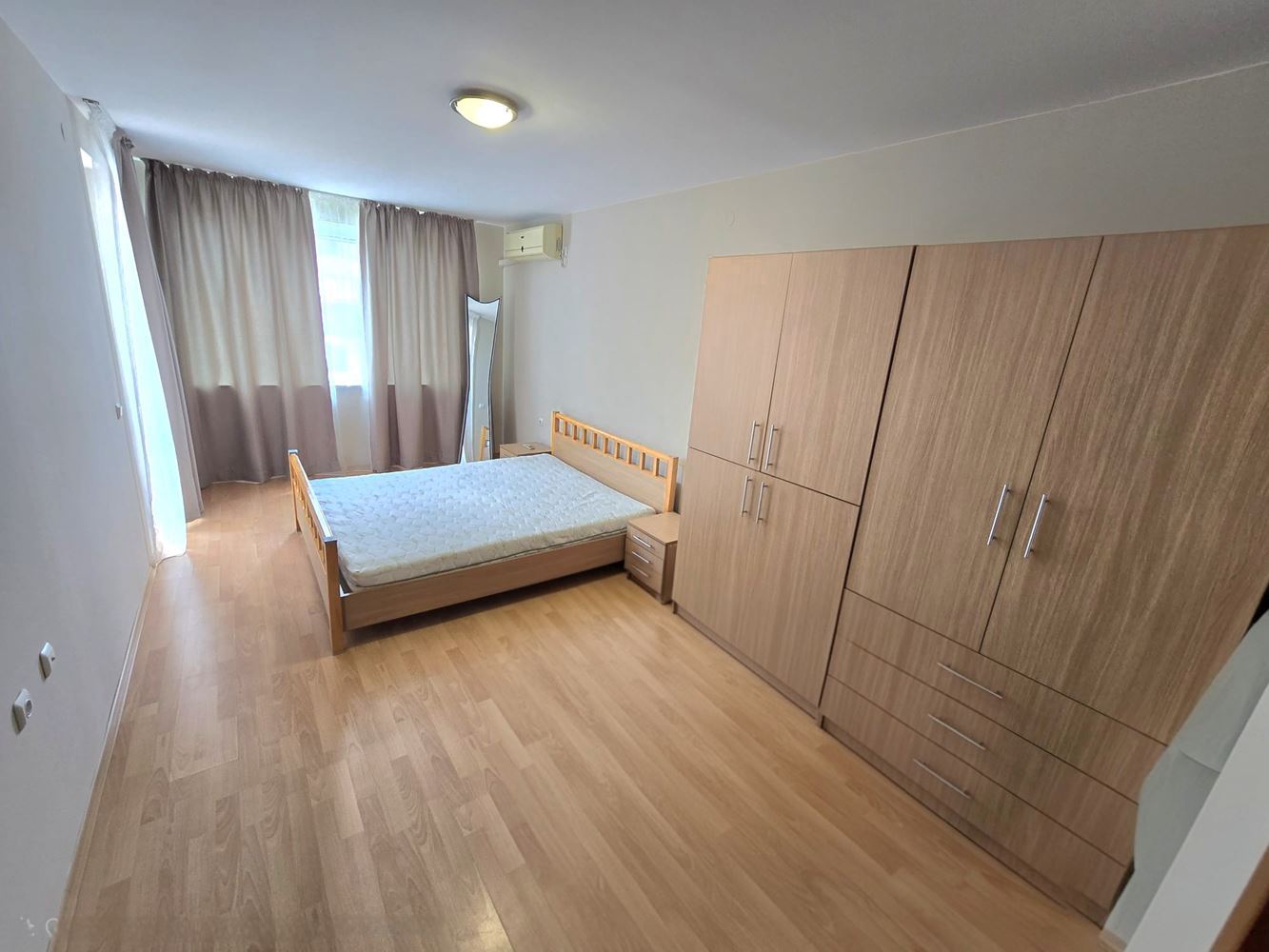 Wonderful One-Bedroom Apartment in Sveti Vlas with Sea View – Excellent Investment Just Steps from the Beach