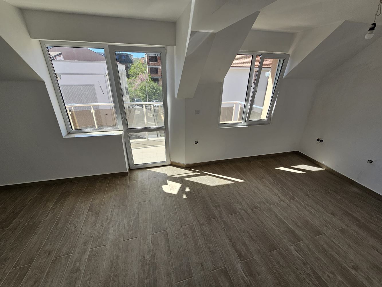 New two-bedroom apartment with no maintenance fee – after renovation, in “Black Sea 1”, Nesebar