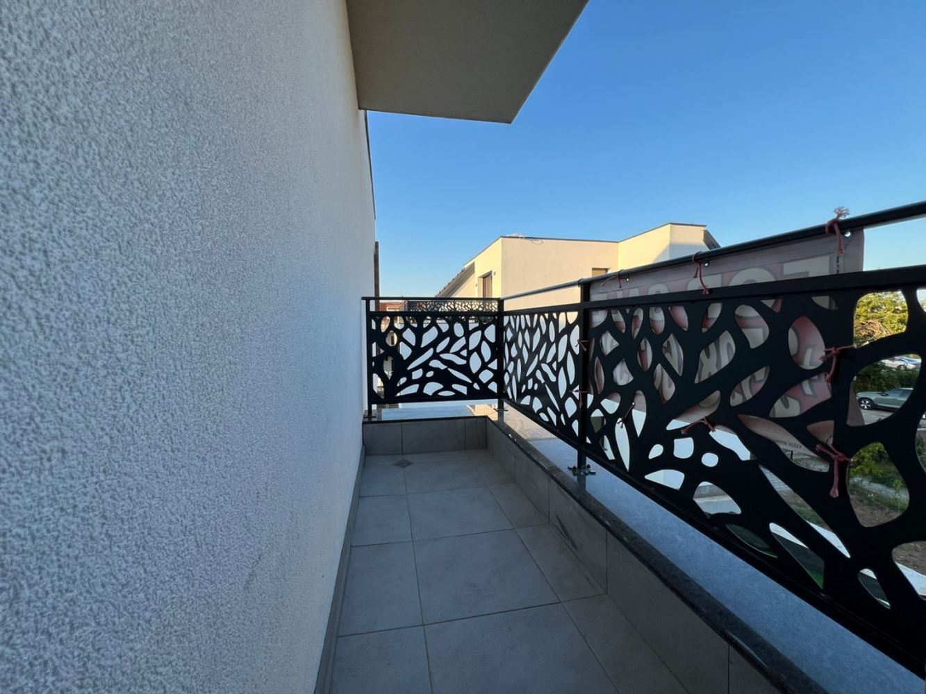 Luxury One-Bedroom Apartment 50 Meters from the Beach in Sozopol – No Maintenance Fee