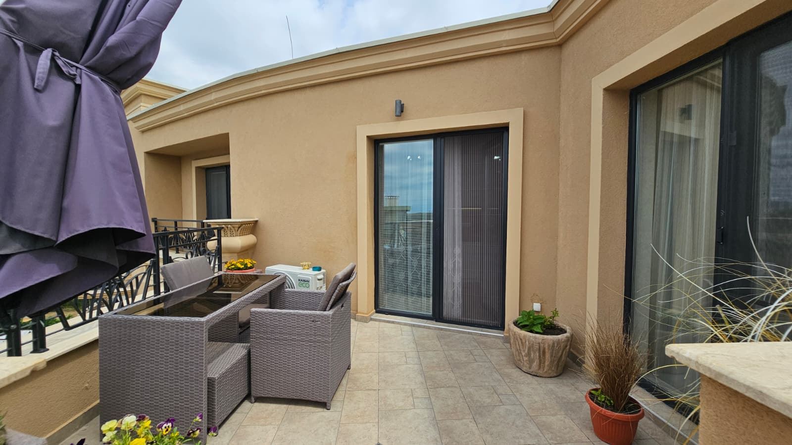 Spacious Penthouse with Panoramic Terrace and Sauna in a Modern Residential Complex in Sunny Beach