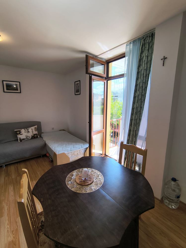 Studio Apartment in Ravda with Swimming Pool and Parking Spaces – Comfortable Seaside Property at an Affordable Price