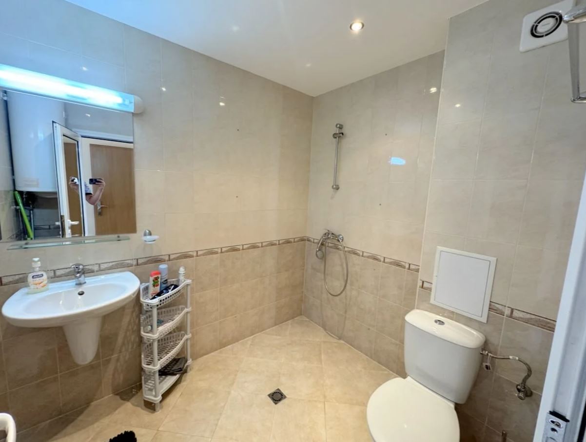 Two-Bedroom Apartment in Sveti Vlas – Panoramic Views and Comfort in a Gated Complex
