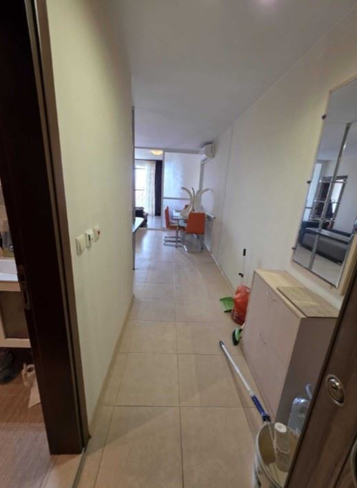 Spacious apartment with two bedrooms and sea view in Ravda