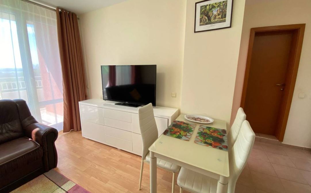 Spacious one-bedroom apartment in a modern complex in Sunny Beach – comfort, greenery, and amenities for residents