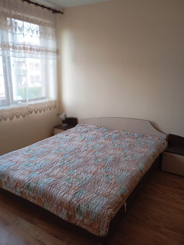 Fully furnished one-bedroom apartment 200 m from the beach in Ravda – peace, greenery, and comfort in a small complex