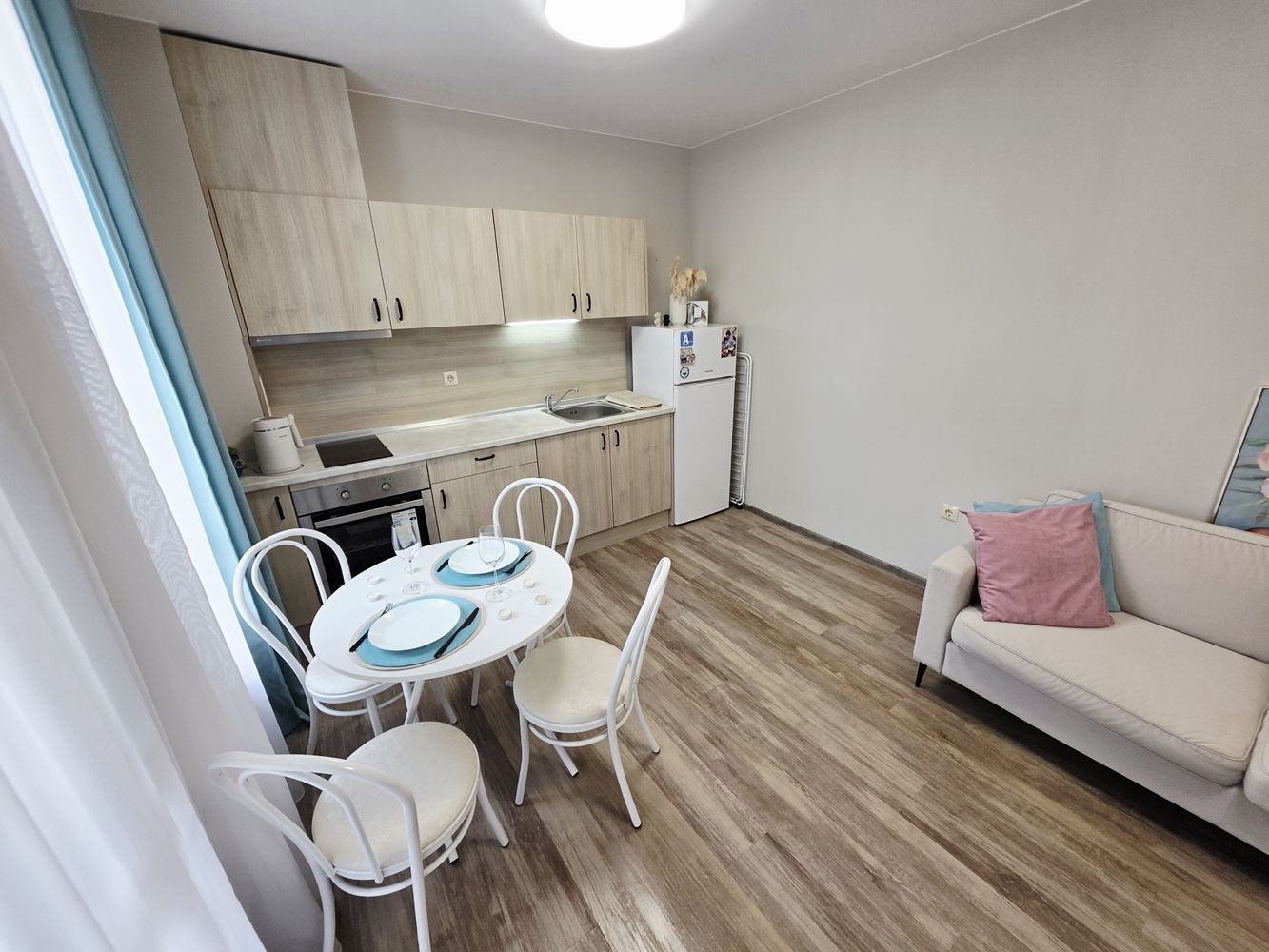 Sea Comfort with a Private Garden – One-Bedroom Apartment Just Steps from the Beach in Sveti Vlas