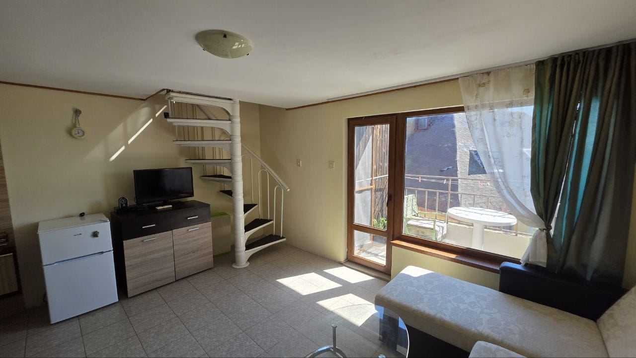 Two-Level Apartment with Sea View in Pomorie – No Maintenance Fee