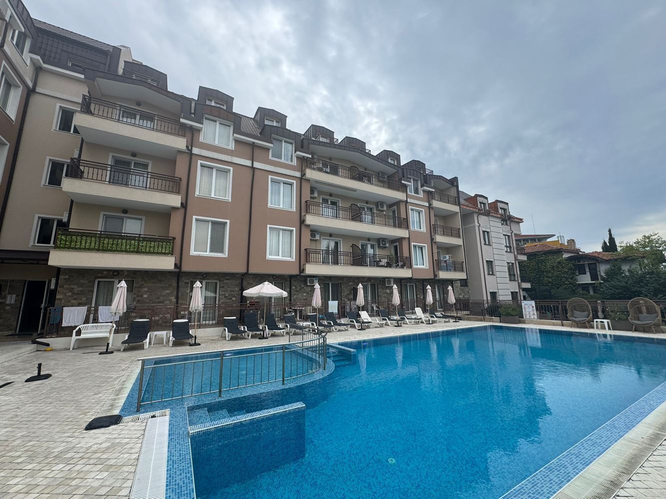 Spacious One-Bedroom Apartment in an Elegant Complex in Sunny Beach