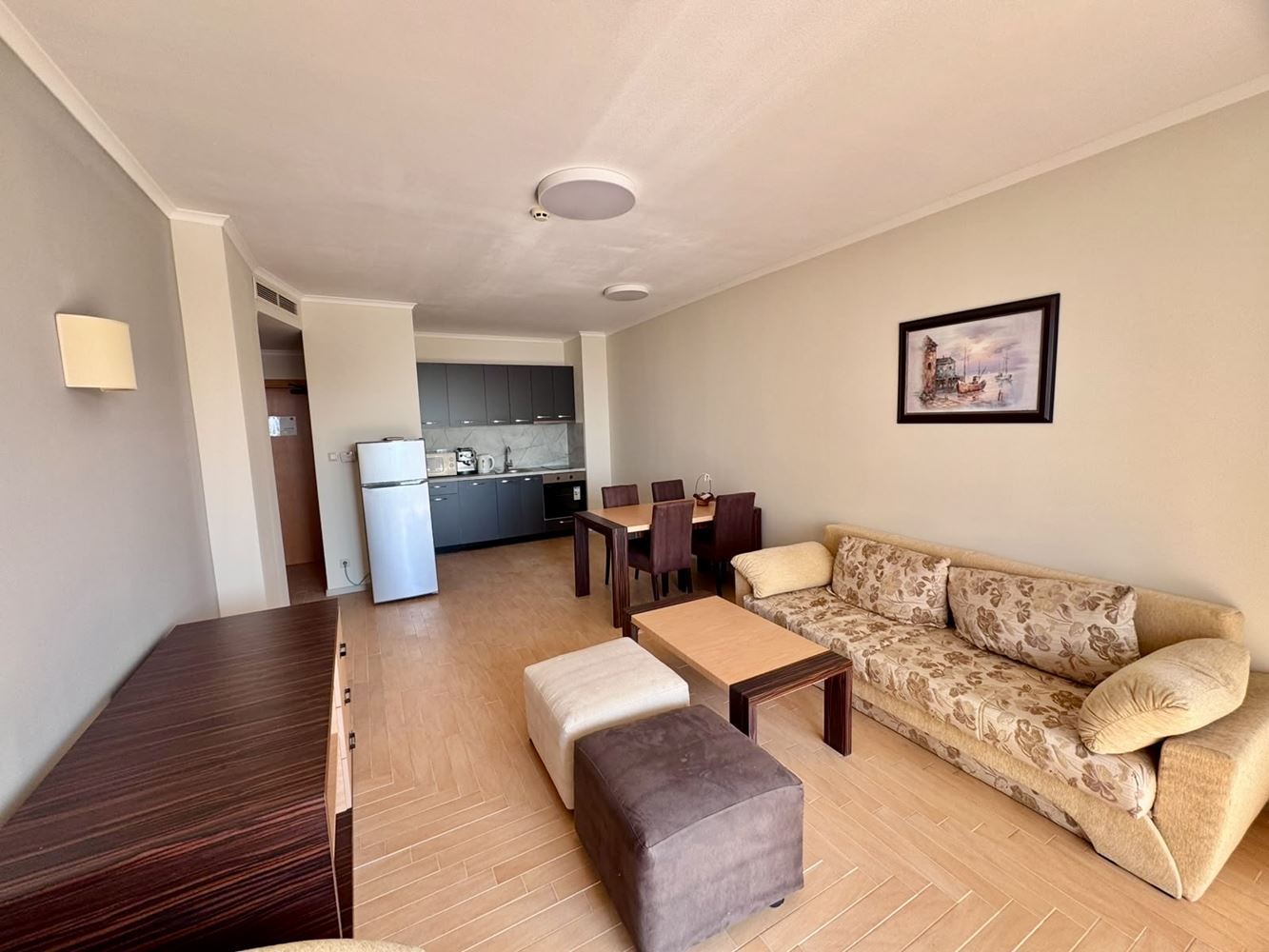Luxury Seaside Apartment with Panoramic View in a Prestigious Complex in Sunny Beach