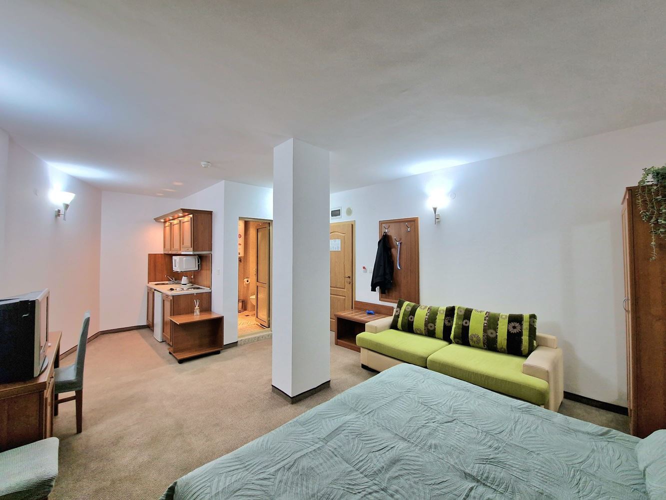 Panoramic studio on the top floor in Sunny Beach – tranquility, space, and a sense of freedom