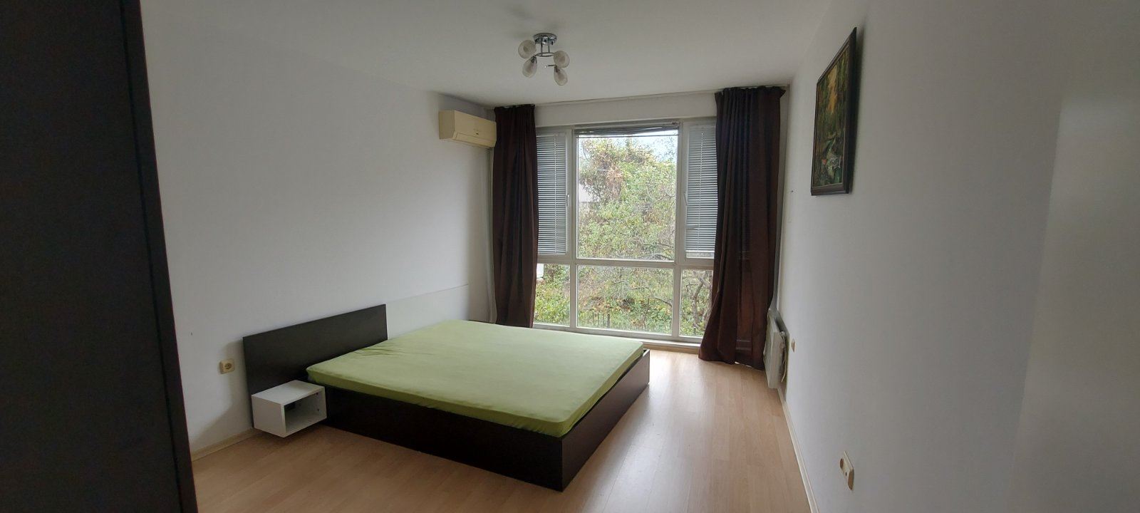 One-Bedroom Apartment in Sveti Vlas with a Low Maintenance Fee and Year-Round Amenities