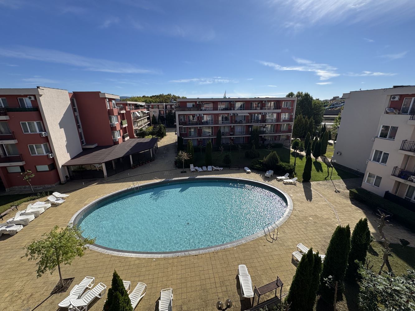Studio with pool view in a complex with excellent infrastructure in Sunny Beach