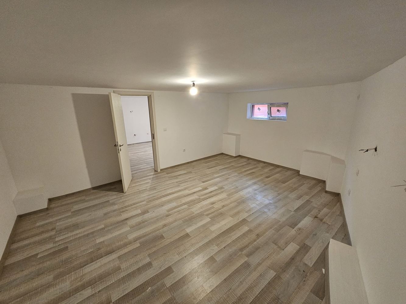 One-bedroom apartment in Sveti Vlas – bright semi-basement, ready to move in, no maintenance fee