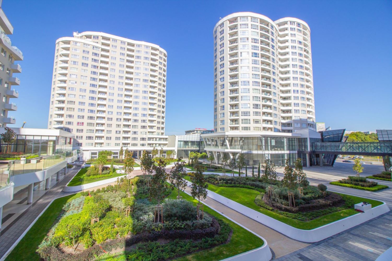 Spacious Two-Bedroom Apartment with a Beautiful Lake View in a Prestigious Complex in Burgas