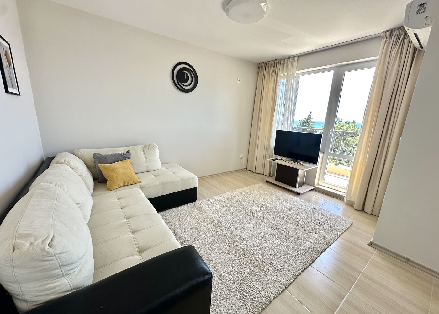 One-bedroom apartment on the first line with panoramic sea view in Nessebar