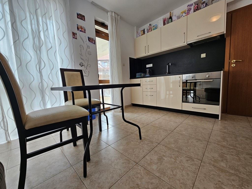 One-bedroom apartment with a sea atmosphere in the heart of Sveti Vlas