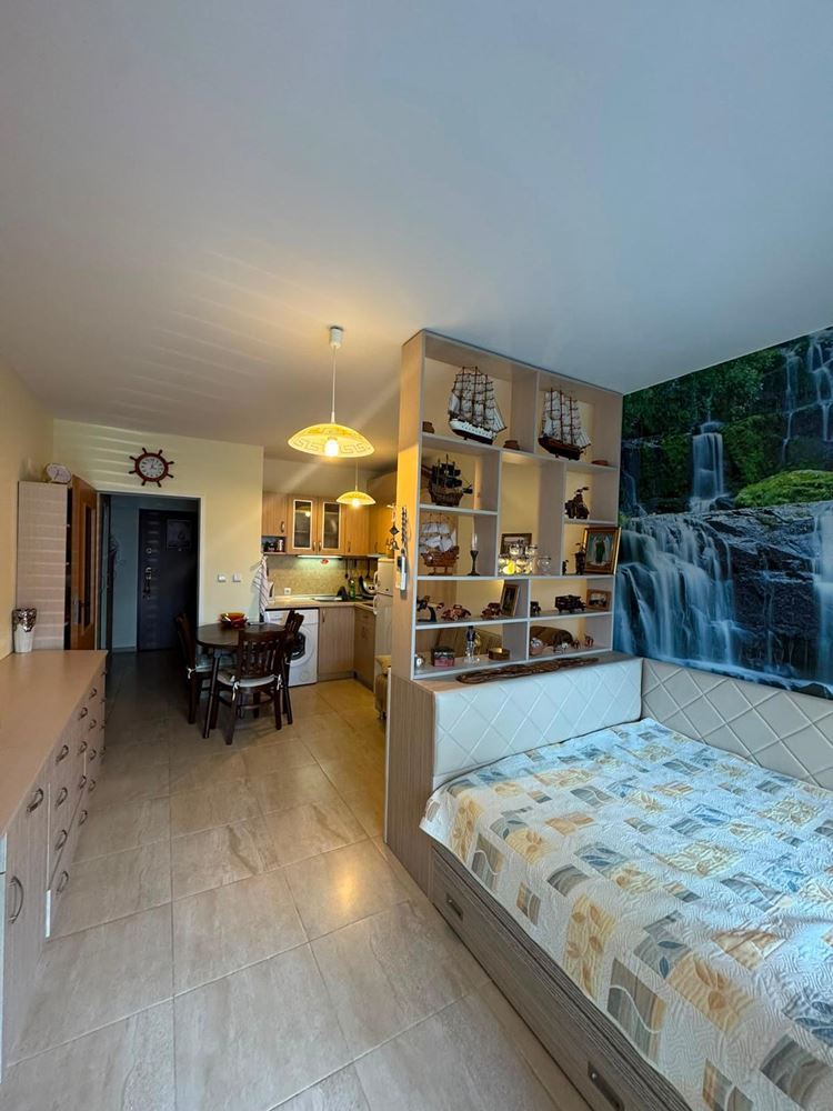 Spacious and cosy studio in the heart of the Old Town of Pomorie – only 50 metres from the beach