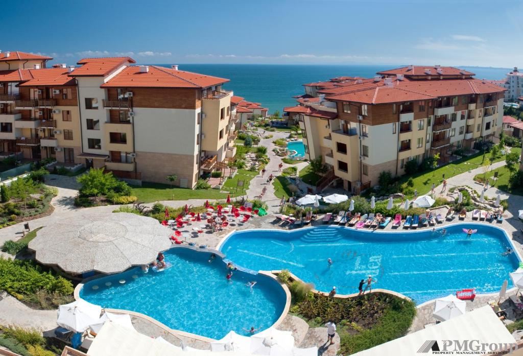 Sveti Vlas – Fully Furnished Apartment on the First Line with Private Beach and Sea Atmosphere