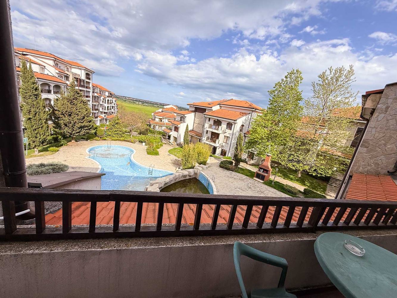 Spacious Two-Bedroom Apartment with Partial Sea Views in Aheloy