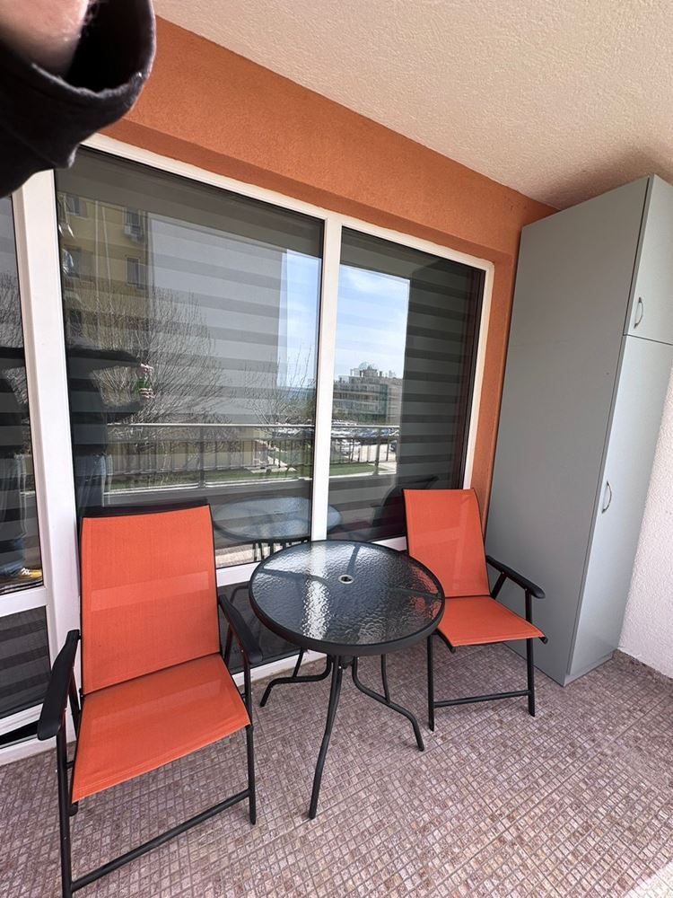 One-bedroom apartment with partial sea view in St. Vlas – furnished, renovated, in a luxury gated complex