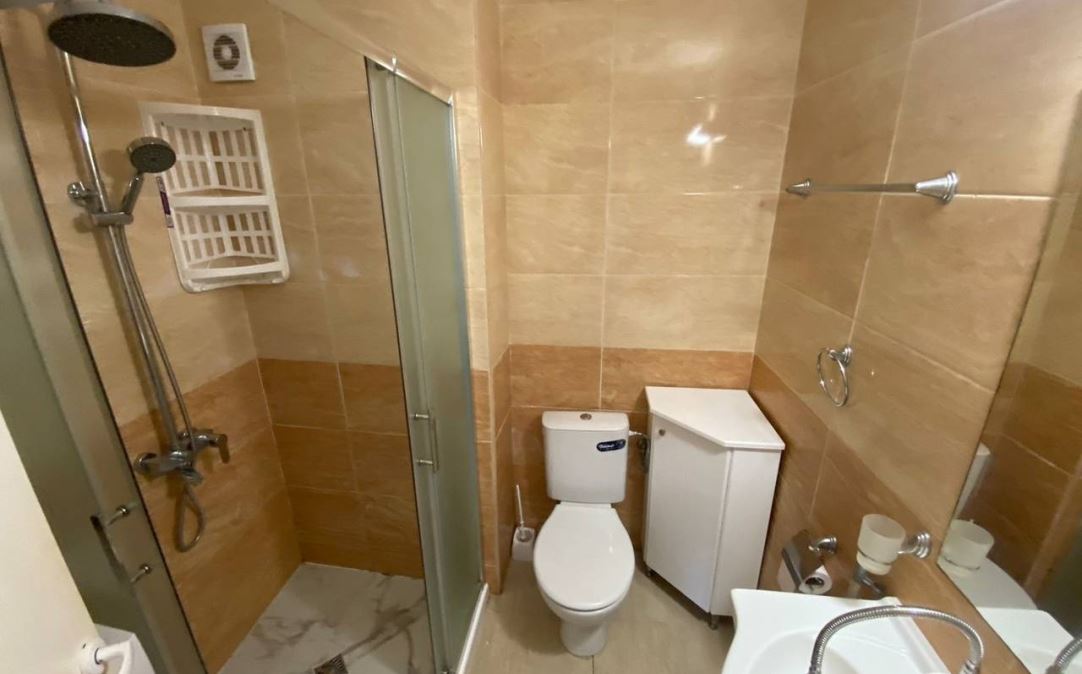 Two-bedroom apartment 50 meters from the beach in Ravda – modern building, comfort, and excellent location