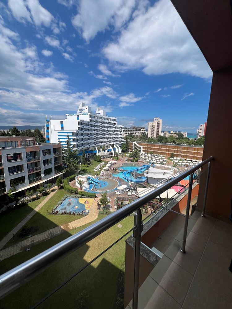Spacious apartment with one bedroom in Sunny Beach with pool view