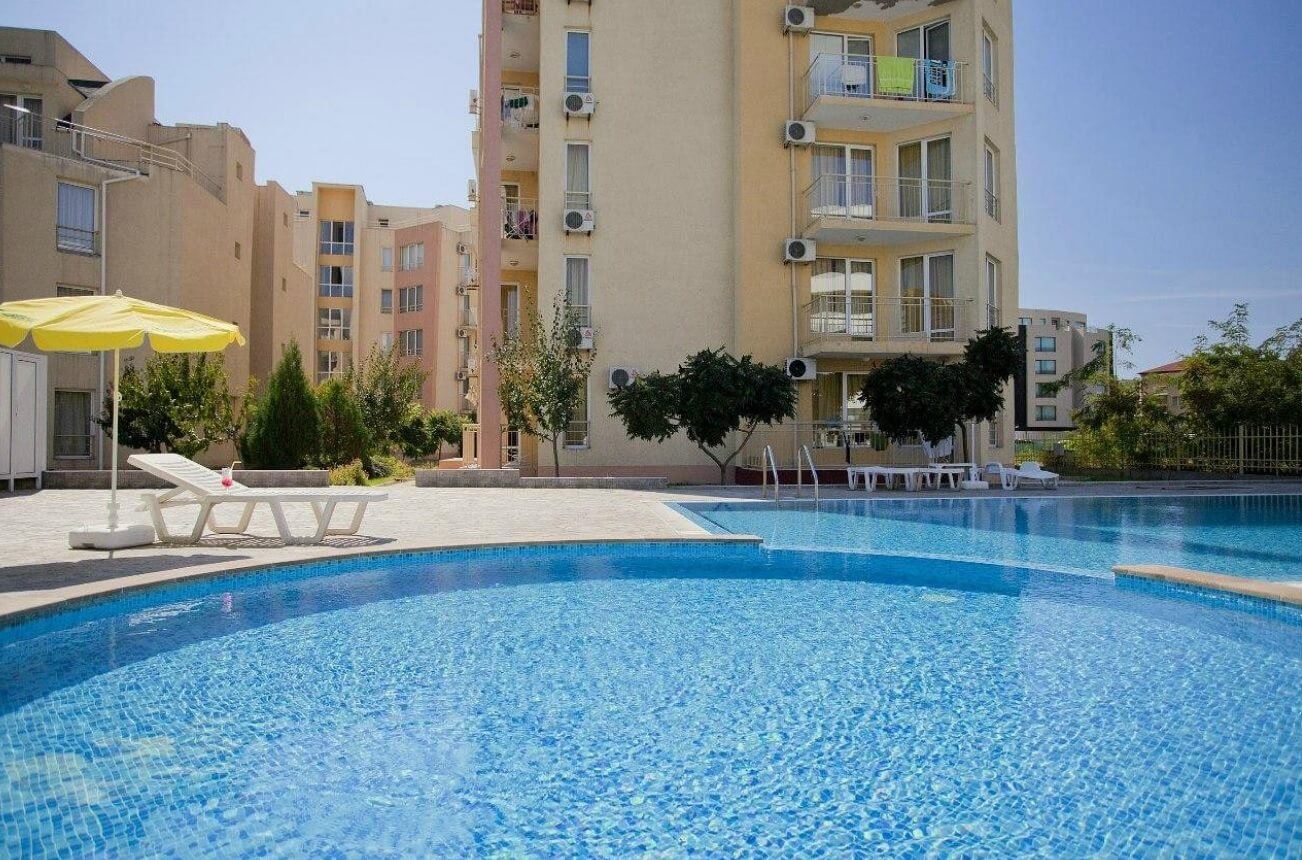 One-bedroom apartment 300 metres from the beach in Sunny Beach – fully furnished and ready to move in