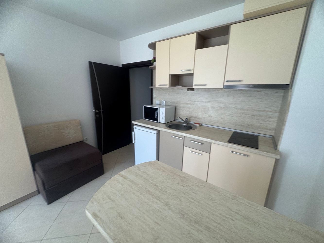 Cozy fully furnished studio 300 m from the sea in Pomorie – an excellent investment and holiday property