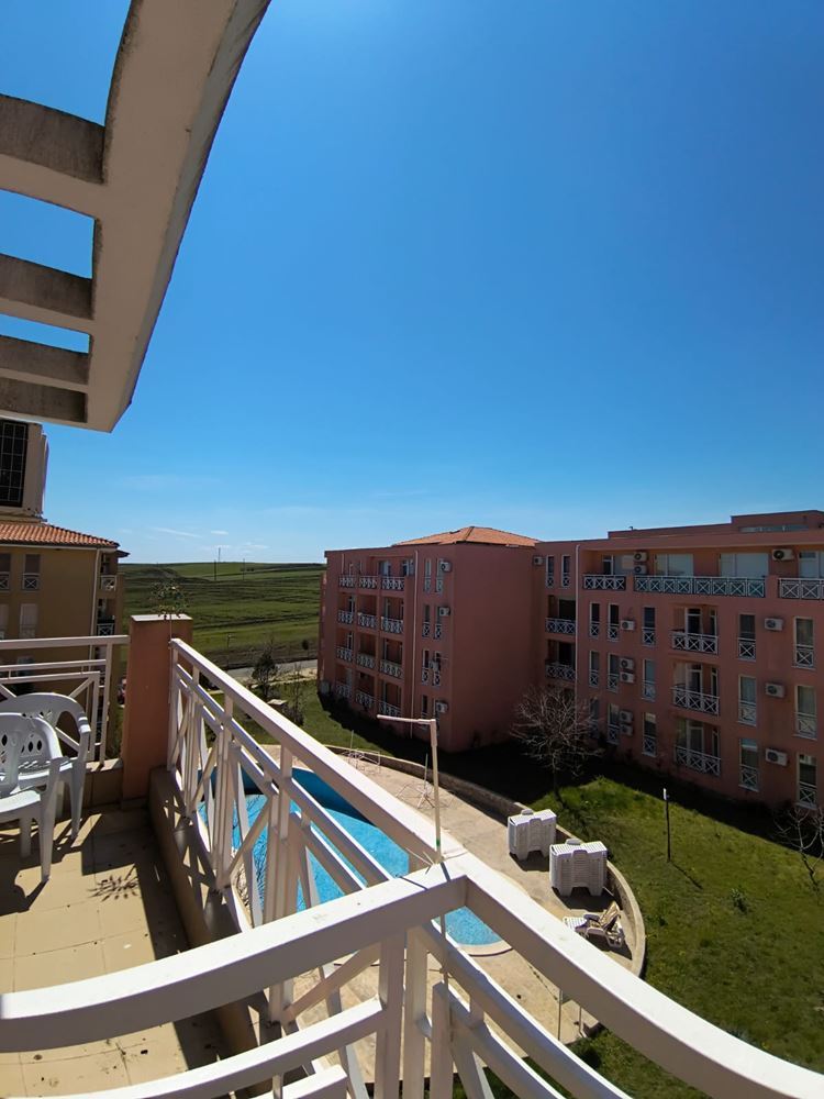 Exclusively furnished studio in a gated complex with rich infrastructure and a peaceful atmosphere