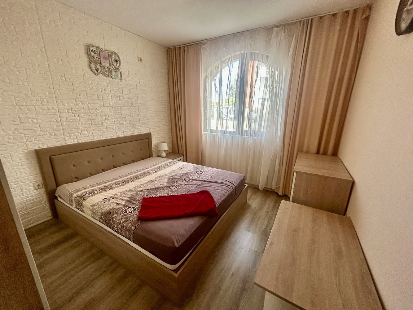 Comfortable one-bedroom apartment with direct access to the pool in Nessebar – an exceptionally convenient offer