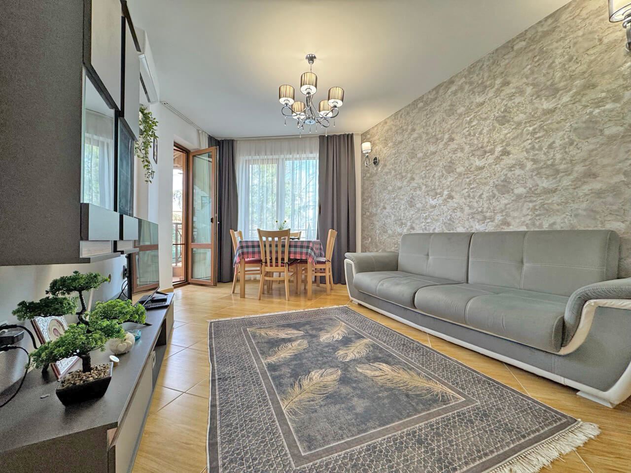 Stylish one-bedroom apartment with pool view in Sunny Beach Resort